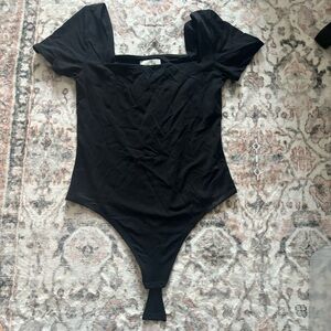 Babaton Contour Squareneck Shortsleeve Bodysuit Size L